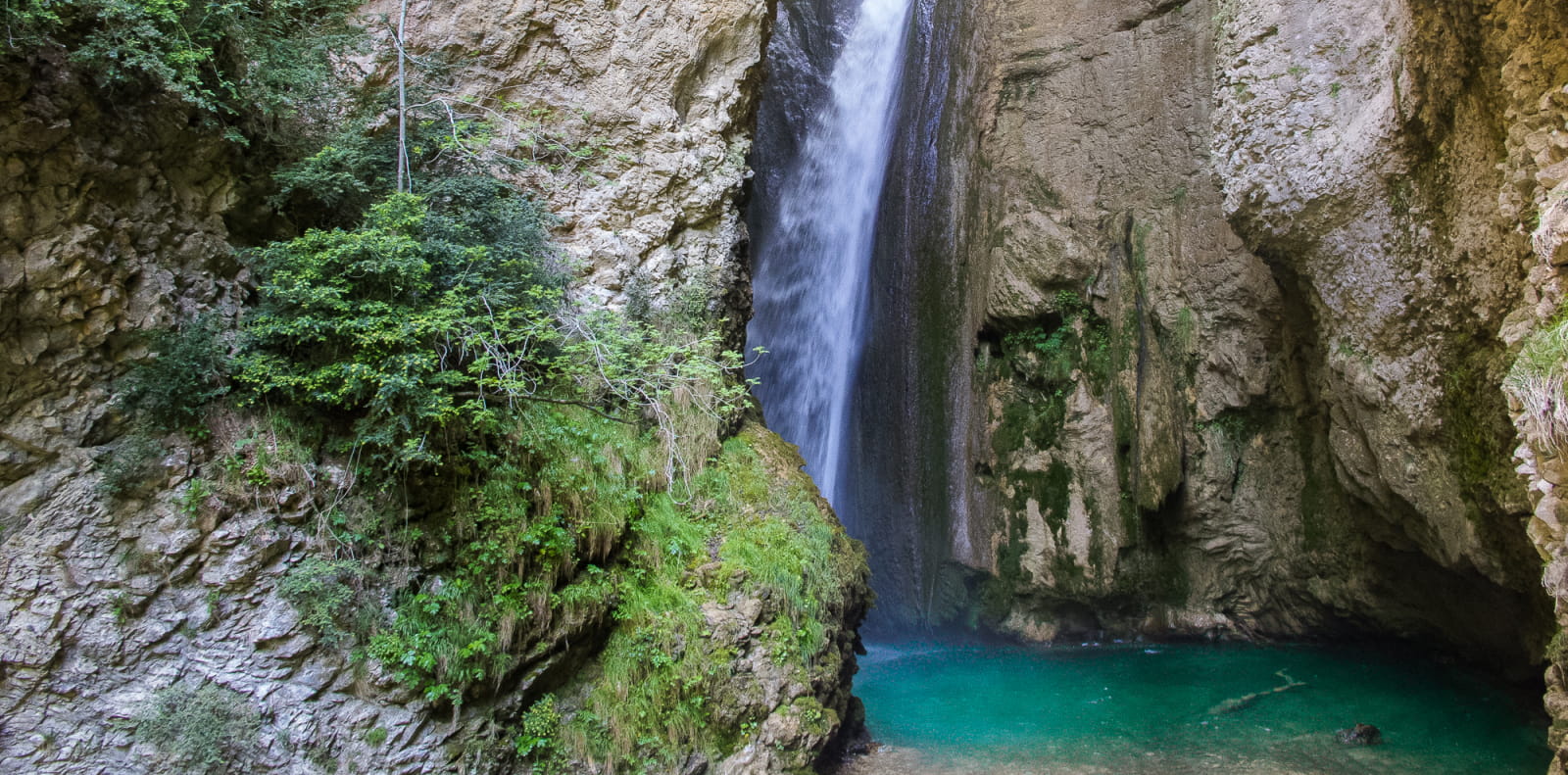 Cascade de la Druise dans le parc naturel régional du Vercors - top des spots nature de la Drôme